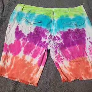 Ten 25 Tie Dye distressed Bermuda jean shorts